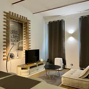 Residenza Corrado Apartment