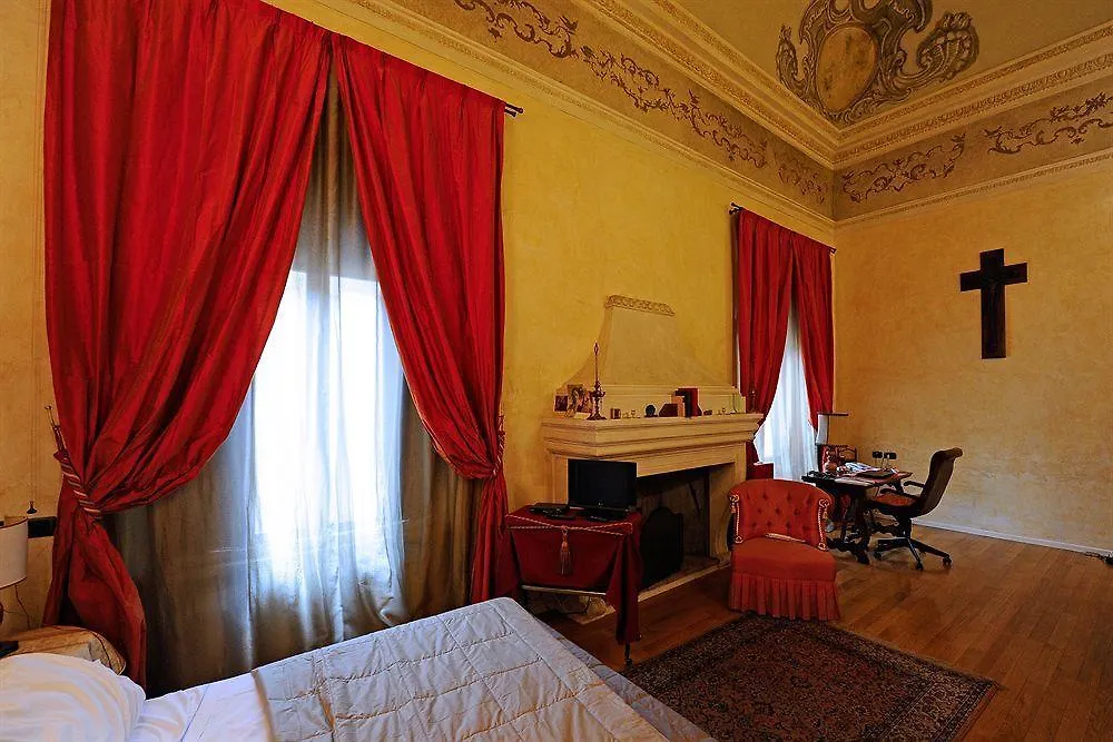 Hotel Casa Museo Palazzo Valenti Gonzaga Mantova Affittacamere